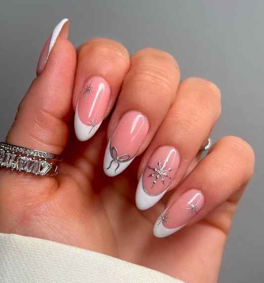 Handmade Press On Nails: Reusable, Trending, Almond Round Short, Xmas Christmas Winter