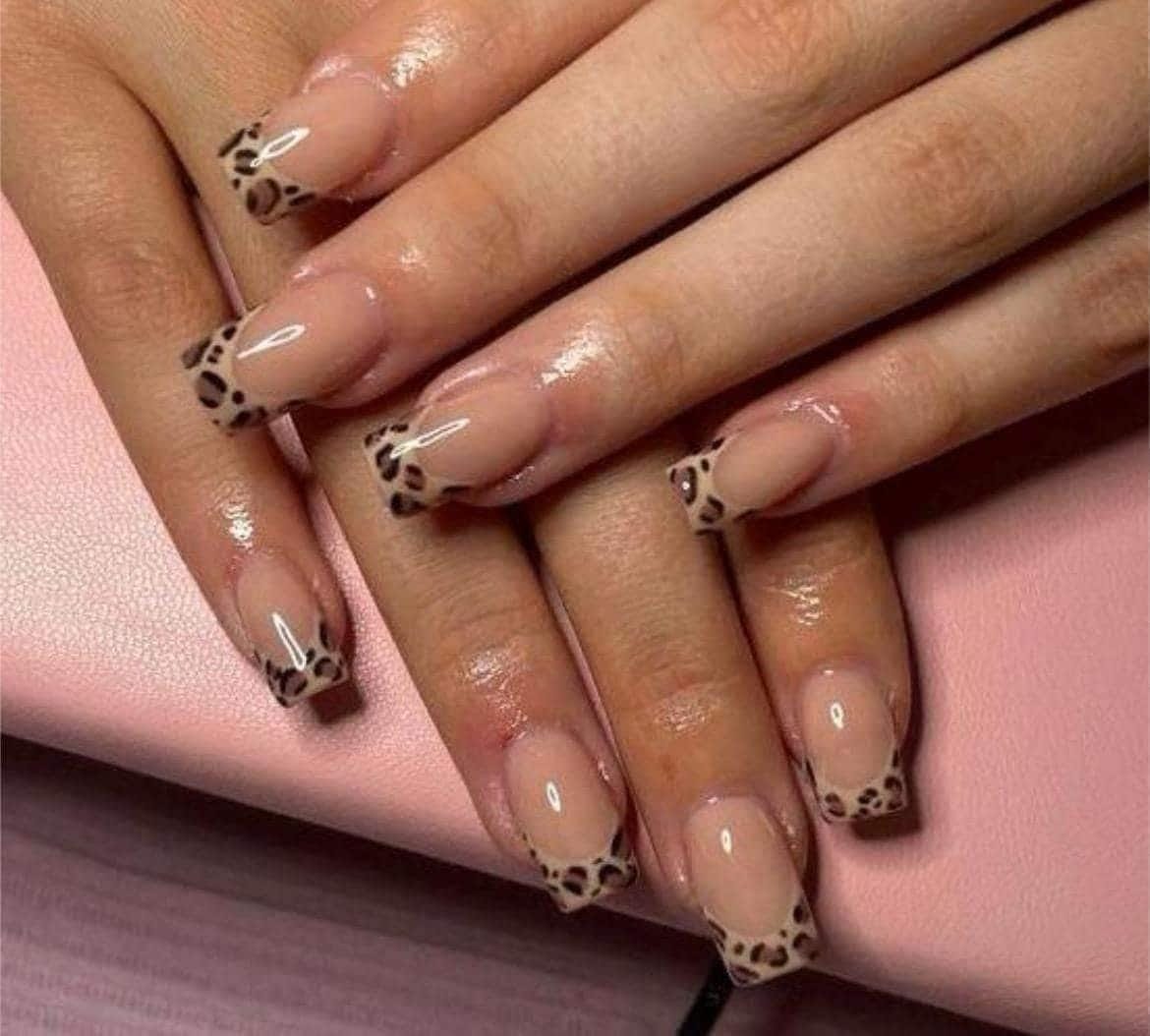 Handmade Press On Nails: Reusable, Glue Ons, Acrylic Gel, Almond Round Short, Hand-painted Custom