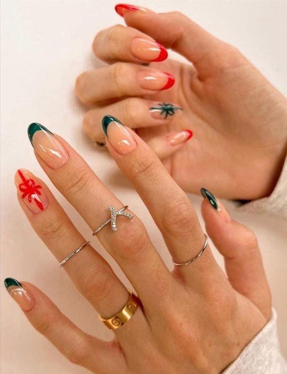 Handmade Press On Nails: Reusable, Trending, Almond Round Short, Xmas Christmas Winter