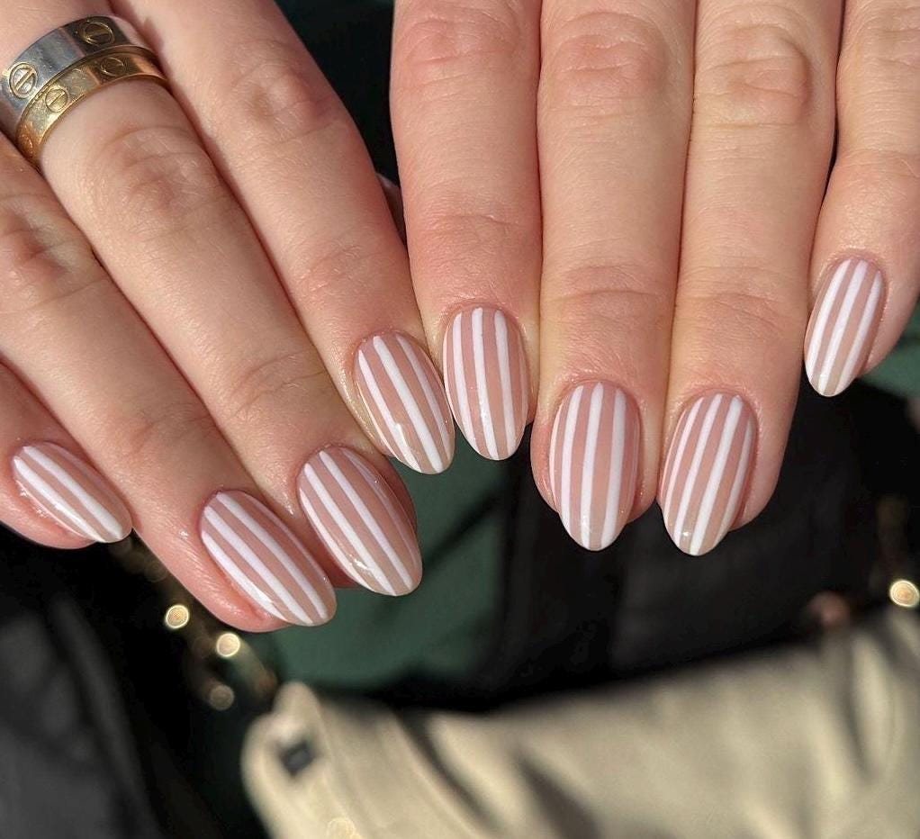 Handmade Press On Nails: Reusable, Glue Ons, Acrylic Gel, Almond Round Short, Handpainted Minimalist