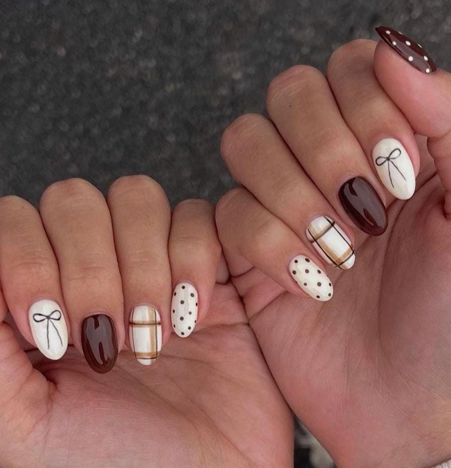 Handmade Press On Nails: Reusable, Gel, Almond Round Short, Handpainted, Halloween Fall Autumn October