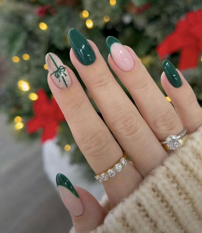 Handmade Press On Nails: Reusable, Trending, Almond Round Short, Xmas Christmas Winter