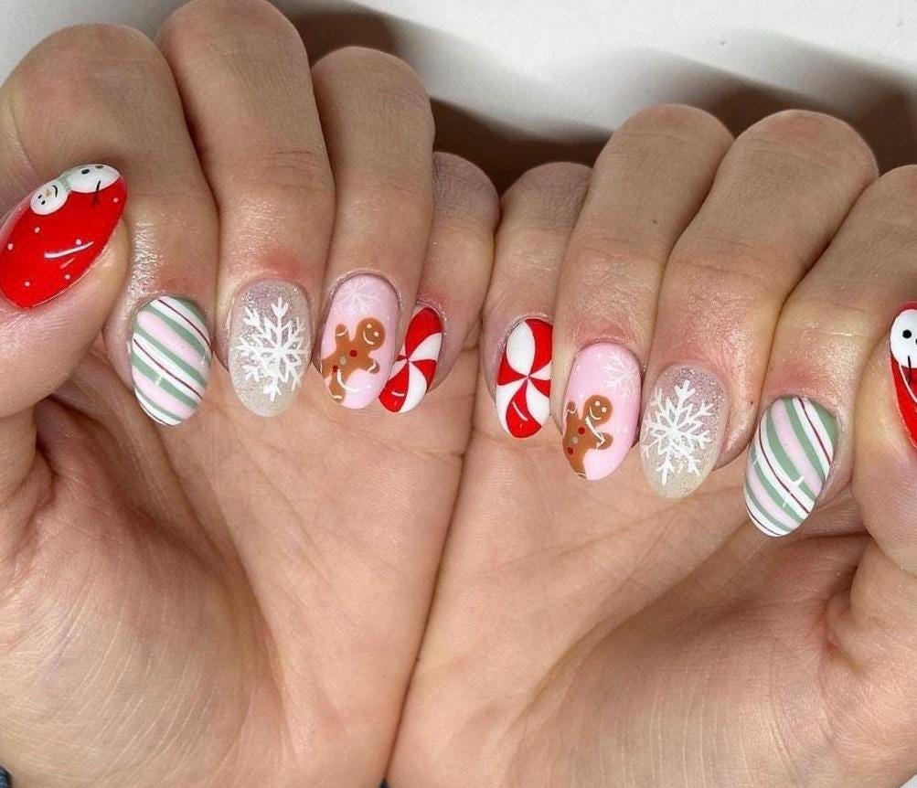 Handmade Press On Nails: Reusable, Trending, Almond Round Short, Xmas Christmas Winter