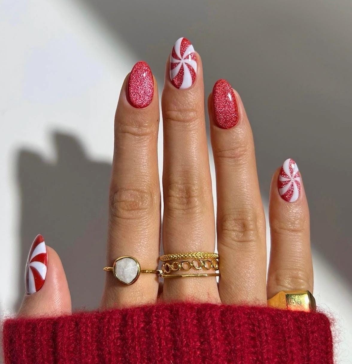Handmade Press On Nails: Reusable, Trending, Almond Round Short, Xmas Christmas Winter