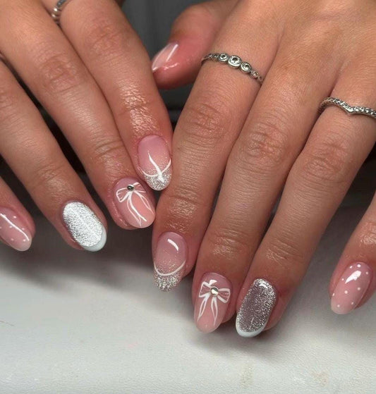 Handmade Press On Nails: Reusable, Trending, Almond Round Short, Xmas Christmas Winter