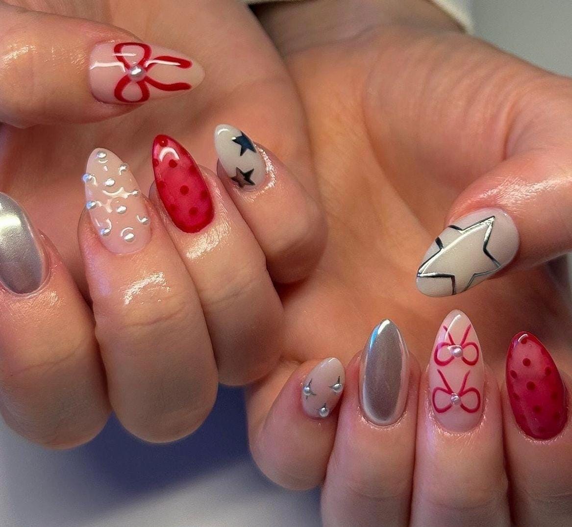 Handmade Press On Nails: Reusable, Trending, Almond Round Short, Xmas Christmas Winter